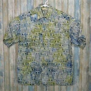 Travelsmith Green Blue Tiki Hawaiian Shirt Size L Button Front Bahama Aloha